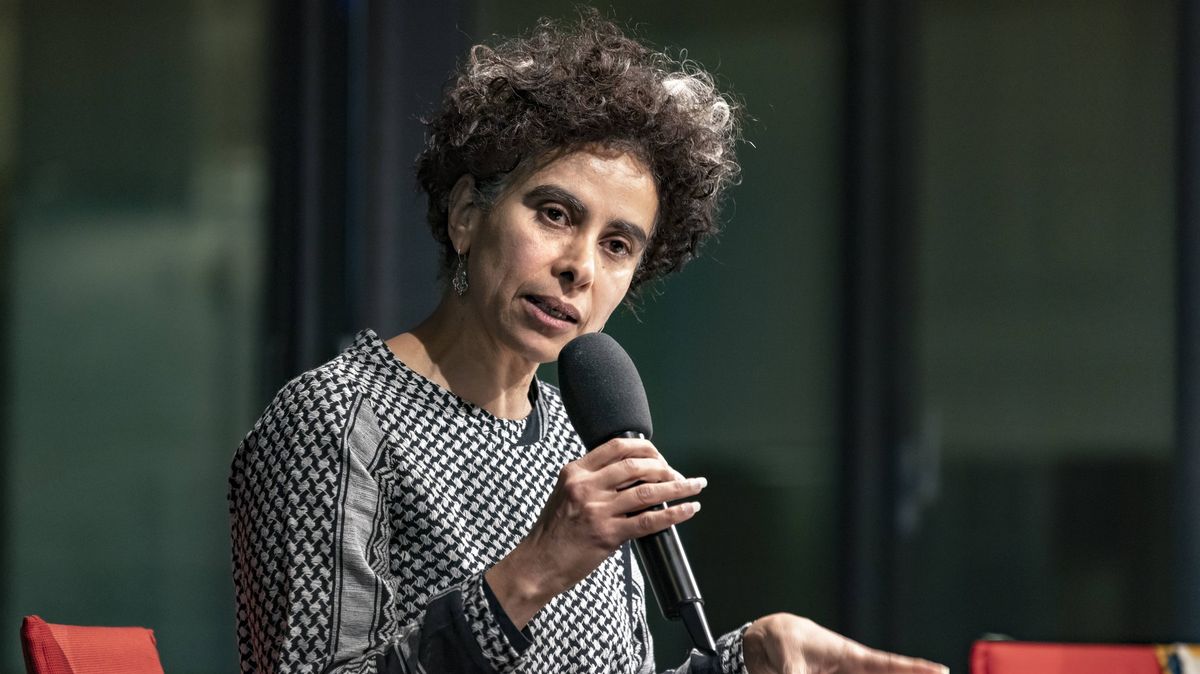 Na festival v DOX přijíždějí světoví spisovatelé